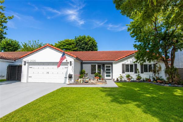 17601 SW 138th Ct, Unincorporated Dade County, Florida 33177, image 1