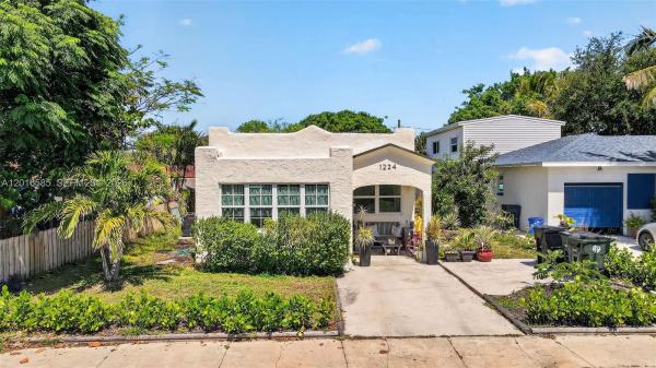 Lake Worth Town, 1224 N K St, Lake Worth Beach, Florida 33460, image 1