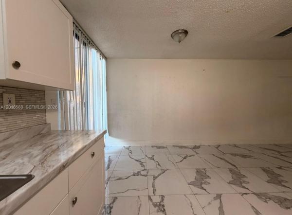 Lee Park, 6170 SW 68th St #21, South Miami, Florida 33143, image 2