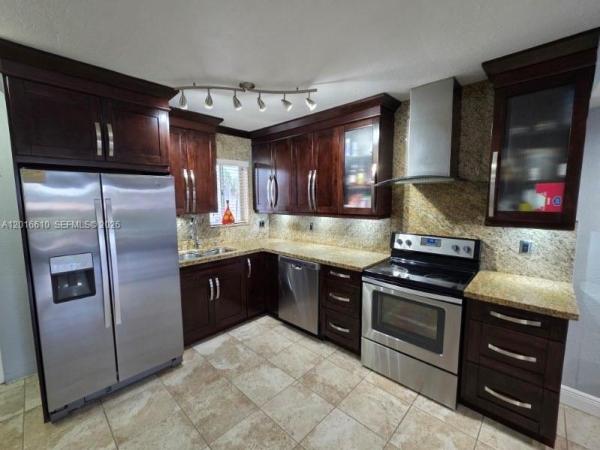 Terrazas Del Sol, 2680 W 76th St #211, Hialeah, Florida 33016, image 1