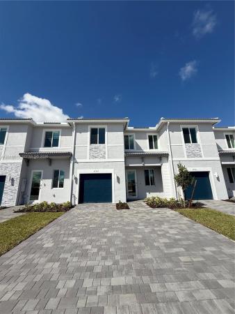 663 SE 13th Street Cir, Homestead, Florida 33034, image 1