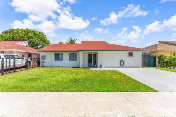 12247 SW 203rd St, Unincorporated Dade County, Florida 33177, image 1