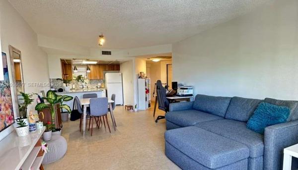 Las Vistas At Doral, 8290 Lake Dr #325, Doral, Florida 33166, image 1