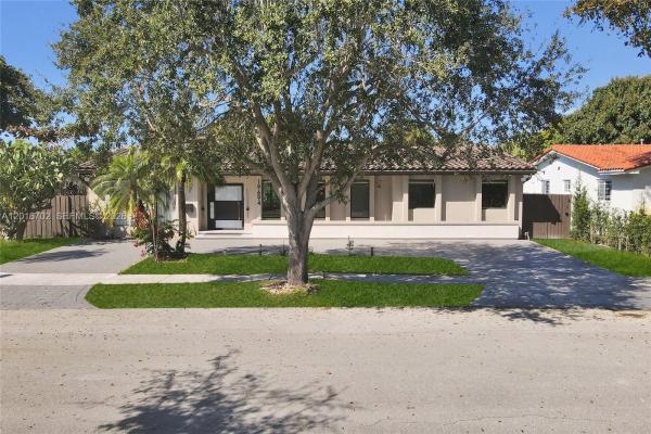 19694 NE 24th Ave, Unincorporated Dade County, Florida 33180, image 1