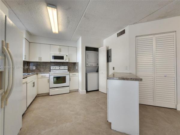 Mirassou, 6065 NW 186th St #208, Hialeah, Florida 33015, image 1
