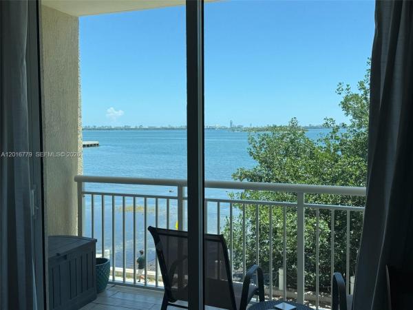 Cite On The Bay East, 2000 N Bayshore Dr #220, Miami, Florida 33137, image 1