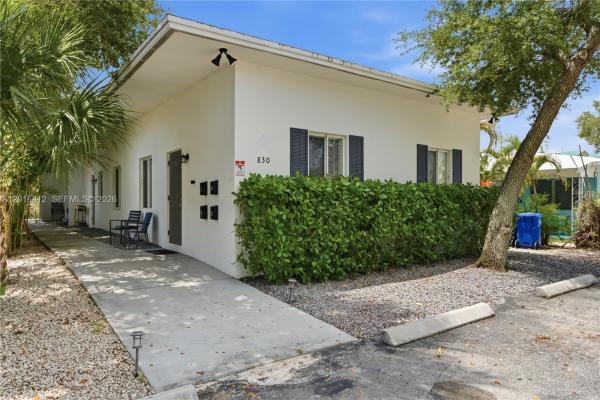 Harbordale, 830 SE 14th St #1-4, Fort Lauderdale, Florida 33316, image 1