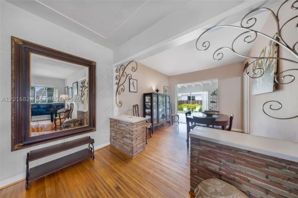 Country Club Estates, 400 Morningside Dr, Miami Springs, Florida 33166, image 1