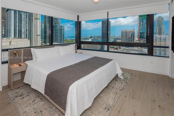 225 N Miami Ave #2801, Miami, Florida 33128, image 2