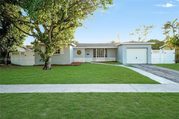 Oriole Estates, 4301 NW 35th Ave, Lauderdale Lakes, Florida 33309, image 1