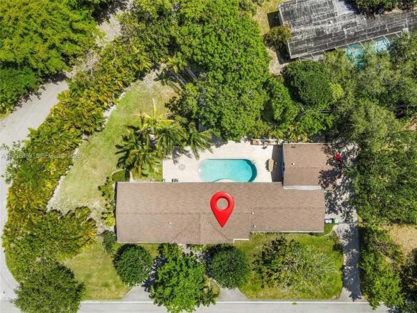 Village Grove, 7800 SW 132nd St, Pinecrest, Florida 33156, image 1