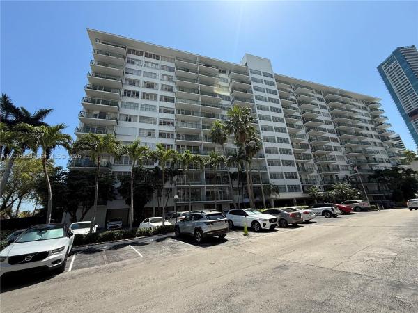 Brickell Bay Tower, 1408 Brickell Bay Dr #213, Miami, Florida 33131, image 1