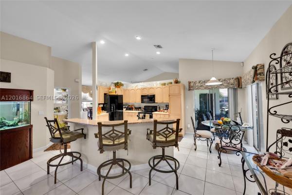 The Estates Of Tanglewood Lakes, 701 SW 93rd Ter, Pembroke Pines, Florida 33025, image 1