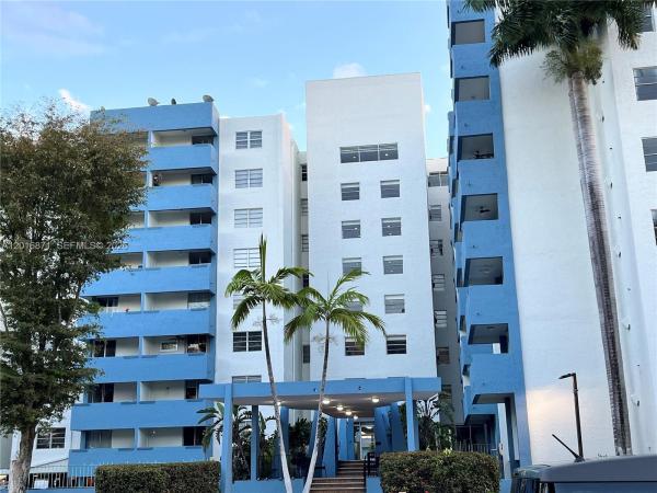 5050 Building, 5050 NW 7th St #220, Miami, Florida 33126, image 1