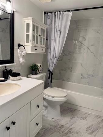 Oakbrook Village, 8280 SW 24th St #7311, North Lauderdale, Florida 33068, image 2