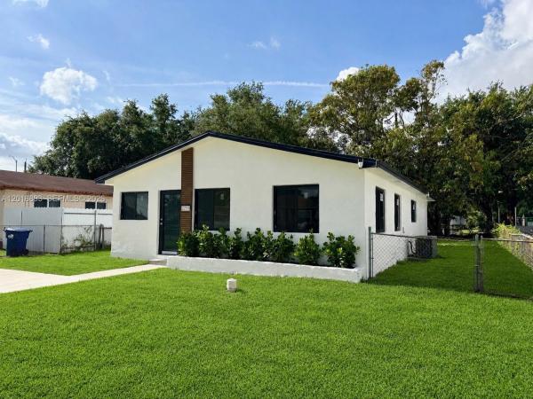 Radio Heights, 2250 NW 170th St, Miami Gardens, Florida 33056, image 3