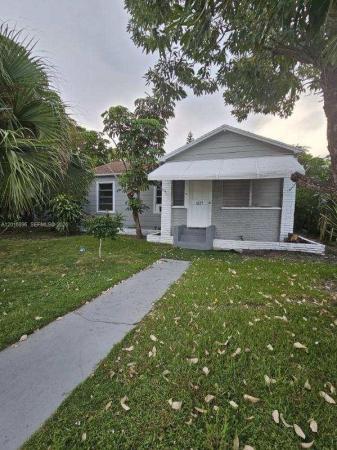 Lake Worth Town, 1217 N D St, Lake Worth Beach, Florida 33460, image 1
