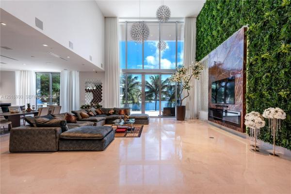 Golden Isles, 400 Tamarind Dr, Hallandale Beach, Florida 33009, image 2