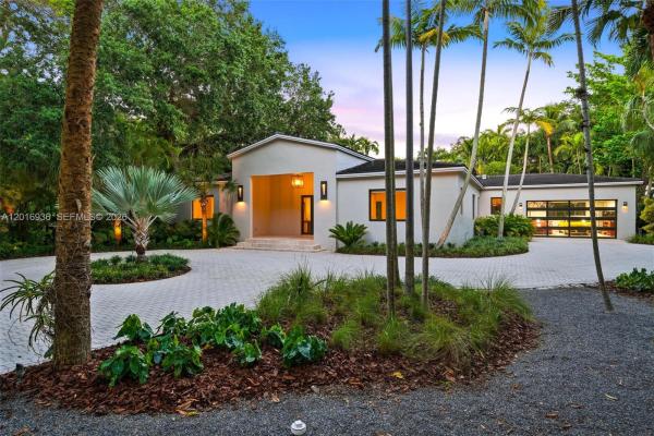 Biscayne Park Terrace, 2841 Emathla St, Miami, Florida 33133, image 3