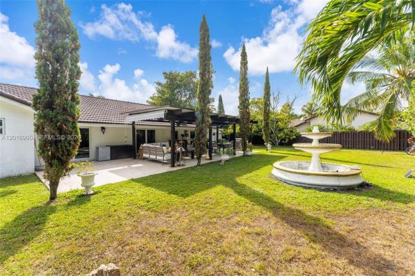 15325 SW 54th Ter, Unincorporated Dade County, Florida 33185, image 1