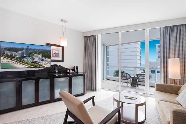 Sorrento Tower, 4391 Collins Ave #916, Miami Beach, Florida 33140, image 1