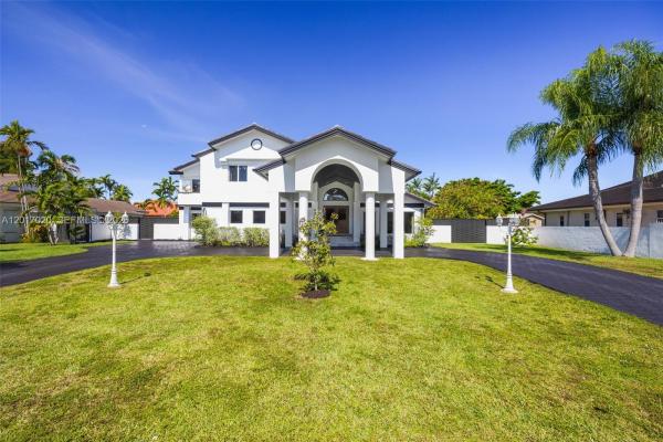 3352 SW 110th Ave, Unincorporated Dade County, Florida 33165, image 1