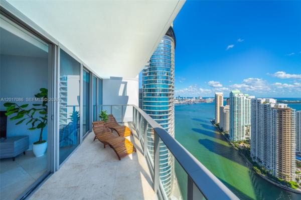 Epic Hotel & Residences, 200 Biscayne Boulevard Way #4308, Miami, Florida 33131, image 1