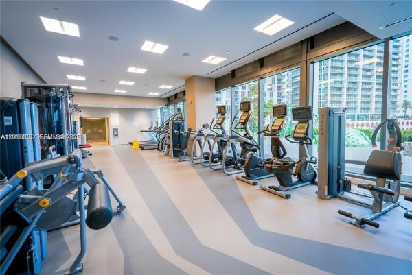 Reach Brickell City Centre, 68 SE 6th St #2510, Miami, Florida 33131, image 1