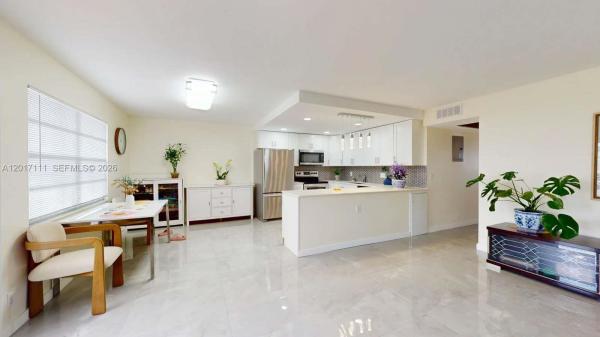 325 Wellington G #G, West Palm Beach, Florida 33417, image 1