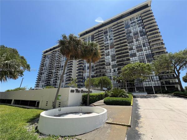Charter Club, 600 NE 36th St #1515, Miami, Florida 33137, image 1