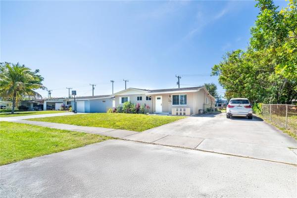 Boulevard Heights, 6472 Pierce St, Hollywood, Florida 33024, image 1