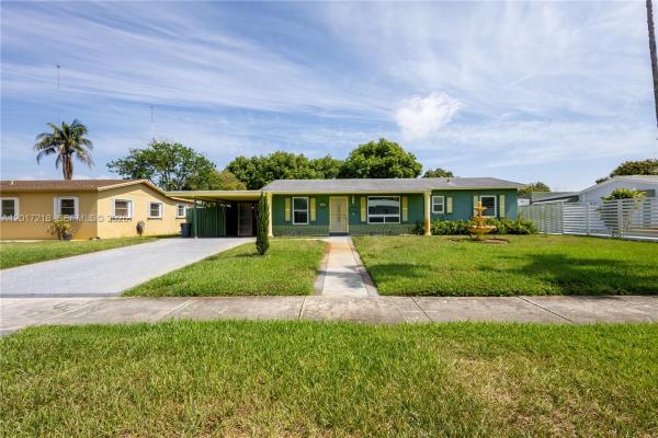 Starlightlot, Miami Gardens, Florida 33055, image 1