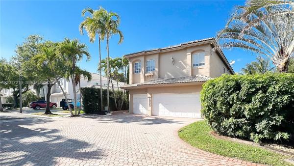 St Croix At Doral Isles, 10773 NW 73rd Ter, Doral, Florida 33178, image 2