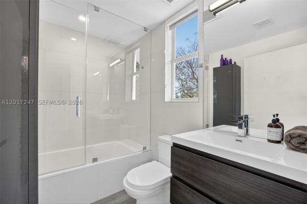 Holiday Park, 700 NE 14th Ave #311, Fort Lauderdale, Florida 33304, image 1