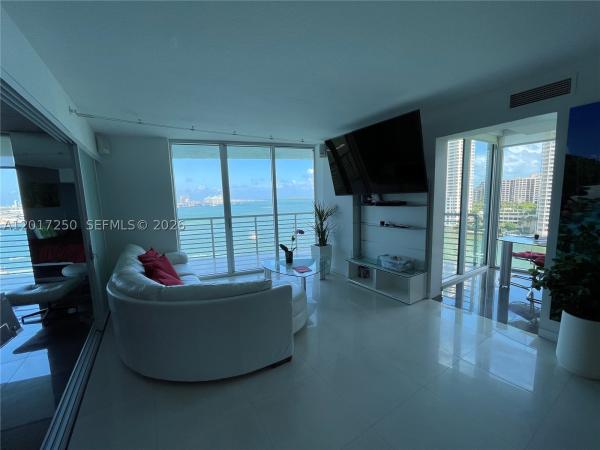 One Miami East, 335 S Biscayne Blvd #1209, Miami, Florida 33131, image 1