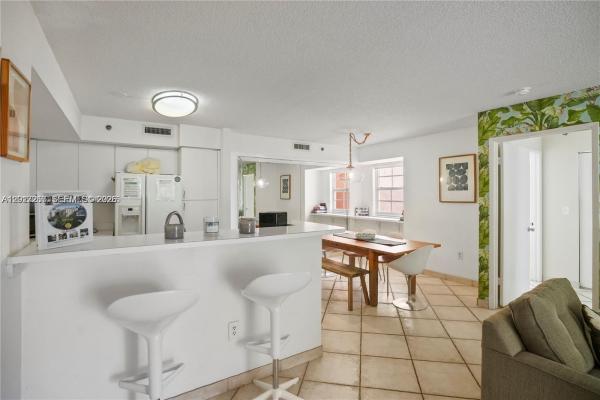The Yacht Club At Aventura, 19555 E Country Club Dr #8502, Aventura, Florida 33180, image 1