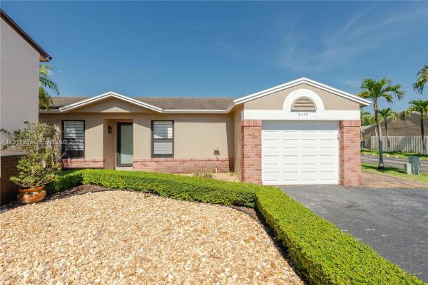 8340 NW 193rd Ln, Hialeah, Florida 33015, image 3