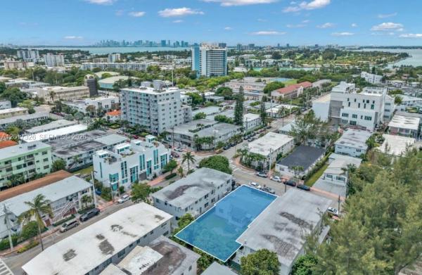 Altos Del Mar, 7711 Carlyle Ave, Miami Beach, Florida 33141, image 1