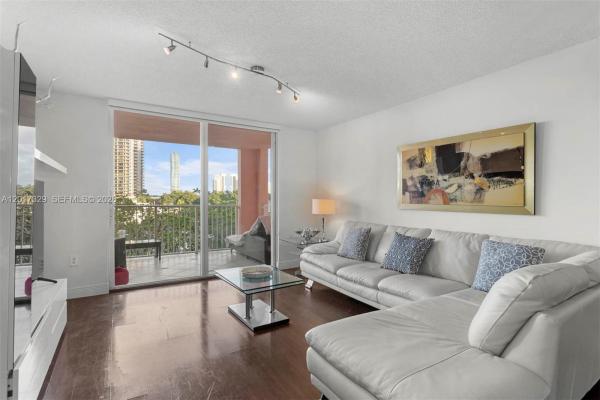 The Yacht Club At Aventura, 19655 E Country Club Dr #6304, Aventura, Florida 33180, image 1