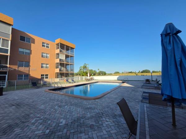 Quail Run Of Sunrise, 3050 E Sunrise Lakes Dr #402, Sunrise, Florida 33322, image 2