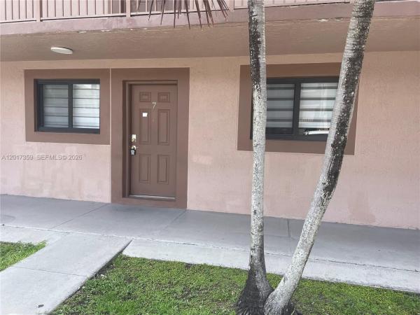 2332 W 56th St #7, Hialeah, Florida 33016, image 1