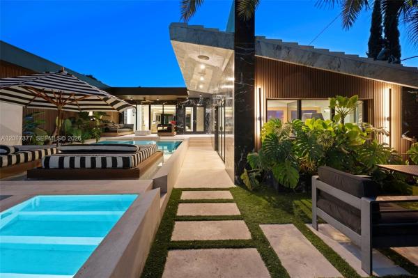 Beach View, 5750 Lagorce Dr, Miami Beach, Florida 33140, image 1