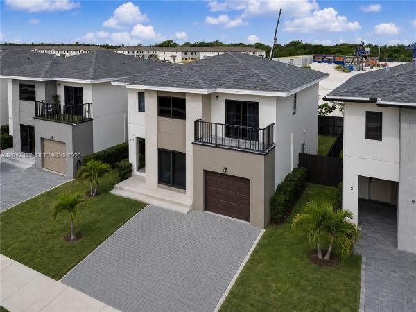 On Alba, 227 NW 13th Pl, Florida City, Florida 33034, image 2