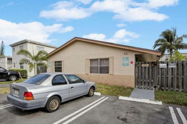 231 SW 8th Ct #1-3, Pompano Beach, Florida 33060, image 2