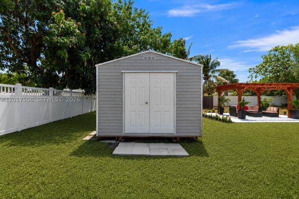 Pinecrest, 139 NW 12th Ave, Delray Beach, Florida 33444, image 1