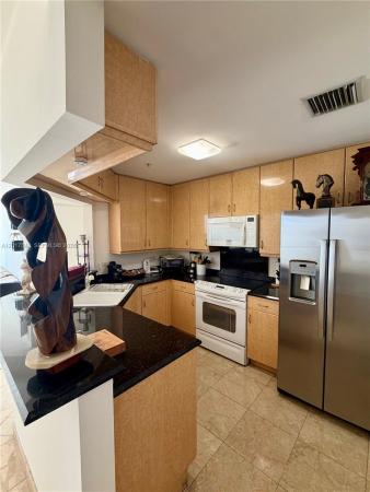 Courts Brickell Key, 801 Brickell Key Blvd #1207, Miami, Florida 33131, image 1