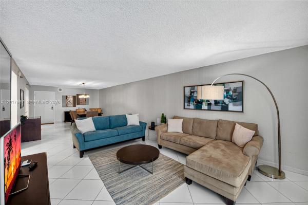 The Riviera, 2401 Collins Ave #1107, Miami Beach, Florida 33140, image 1