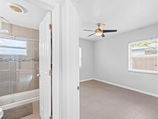 Middle River Terrace, 1432 NE 5th Ave #1-3, Fort Lauderdale, Florida 33304, image 1