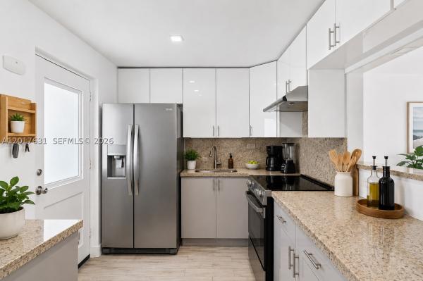 Byron Gardens, 7850 Byron Ave #702, Miami Beach, Florida 33141, image 2