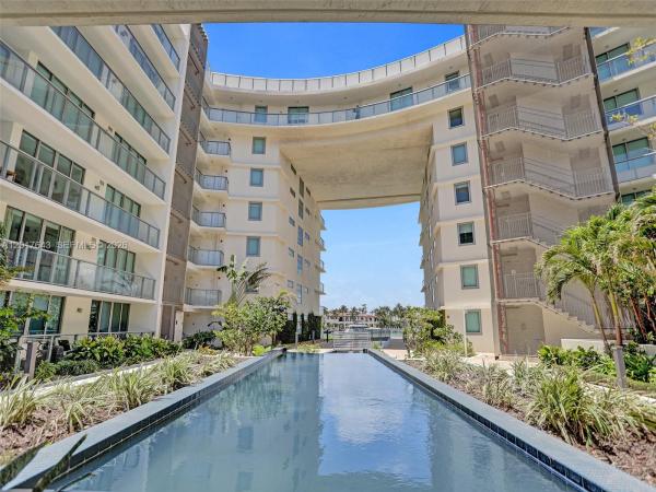 Peloro, 6620 Indian Creek Dr #114, Miami Beach, Florida 33141, image 1